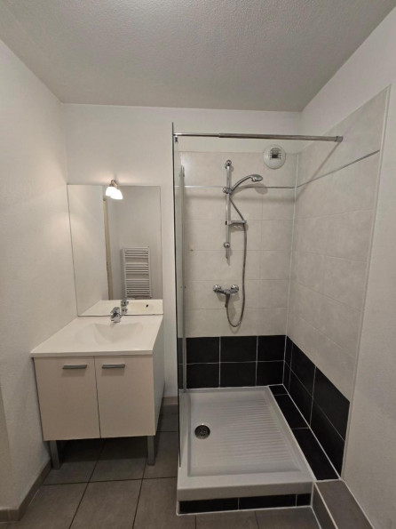 location Appartement Beziers - Photo 9