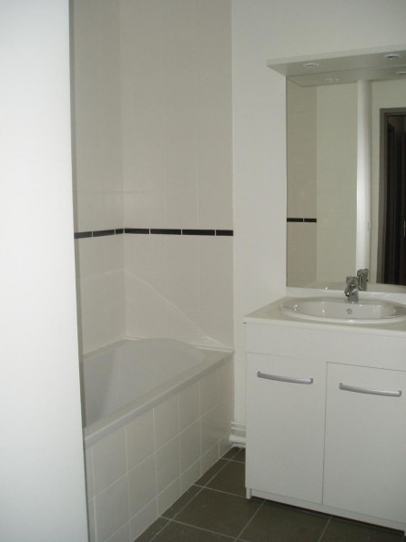 location Appartement Brioude - Photo 3