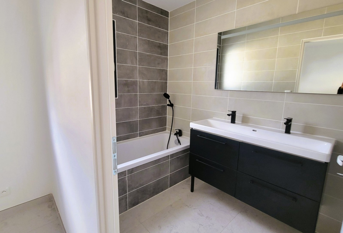 vente Villa Nezignan L'eveque - Photo 3