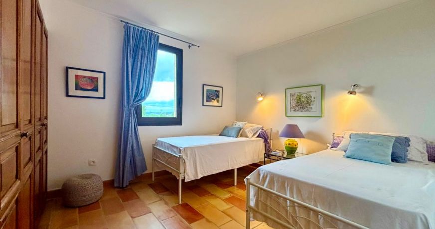 vente Villa d'architecte Saint Genies De Fontedit