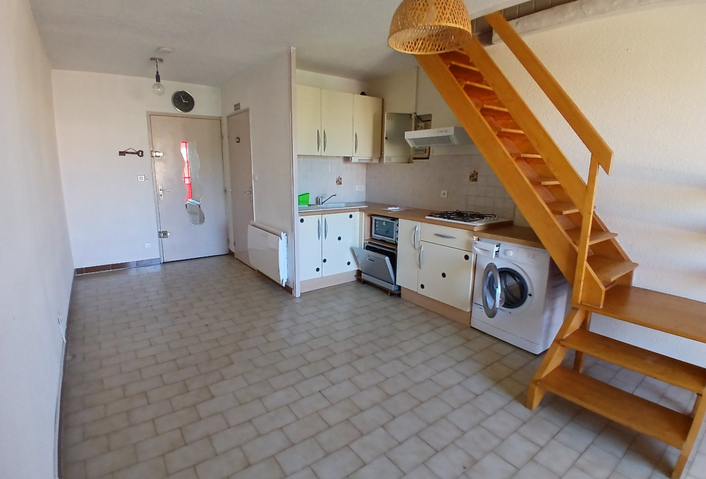 location Appartement mezzanine Valras Plage - Photo 1