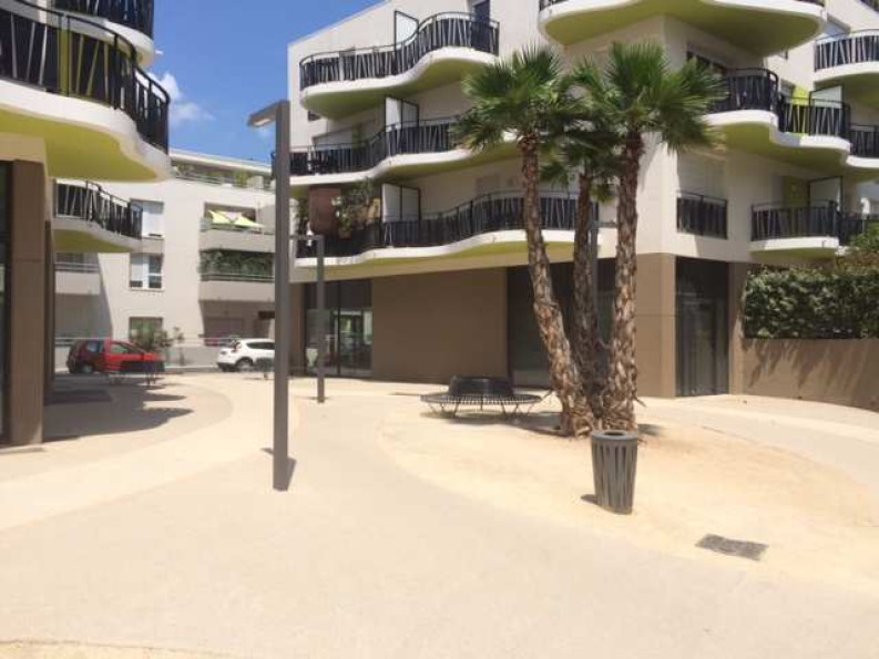 location Local commercial Castelnau Le Lez - Photo 2