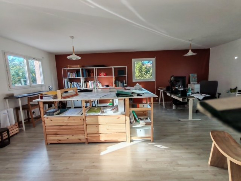 location Bureau Saint Gely Du Fesc - Photo 1