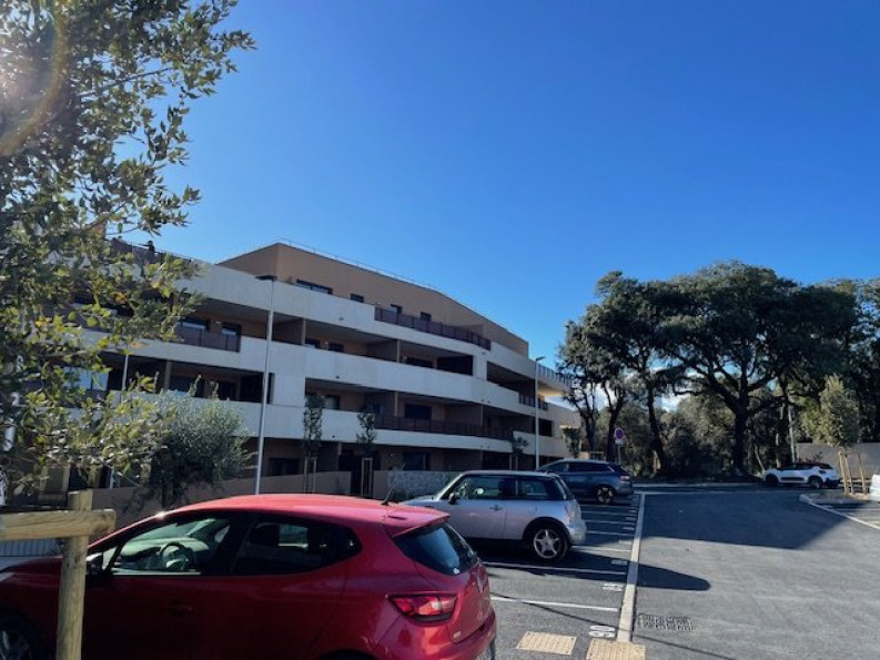 à vendre Local commercial Castries - Photo 5