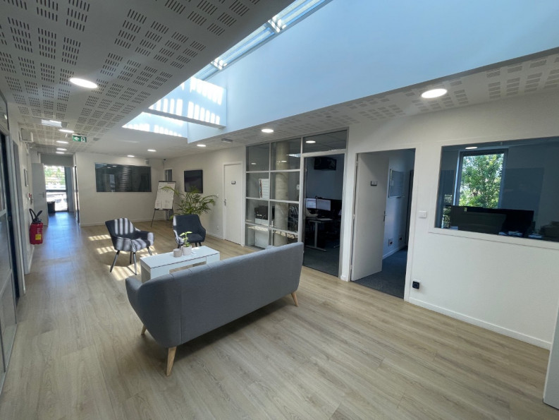 vente Bureau Prades Le Lez - Photo 1