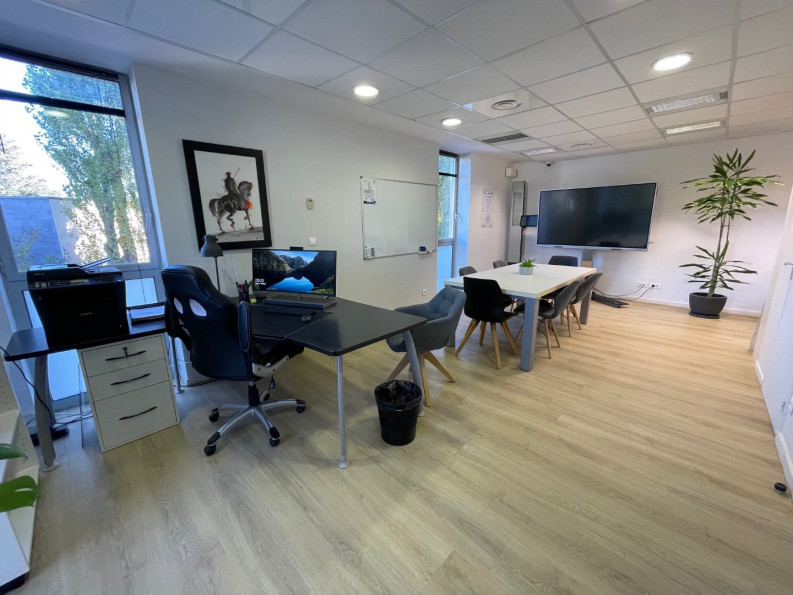 location Bureau Prades Le Lez - Photo 2