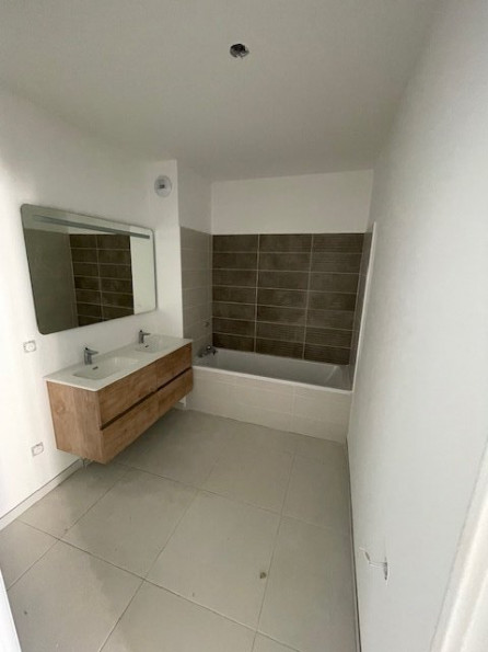 vente Appartement en frais réduits Valergues - Photo 3