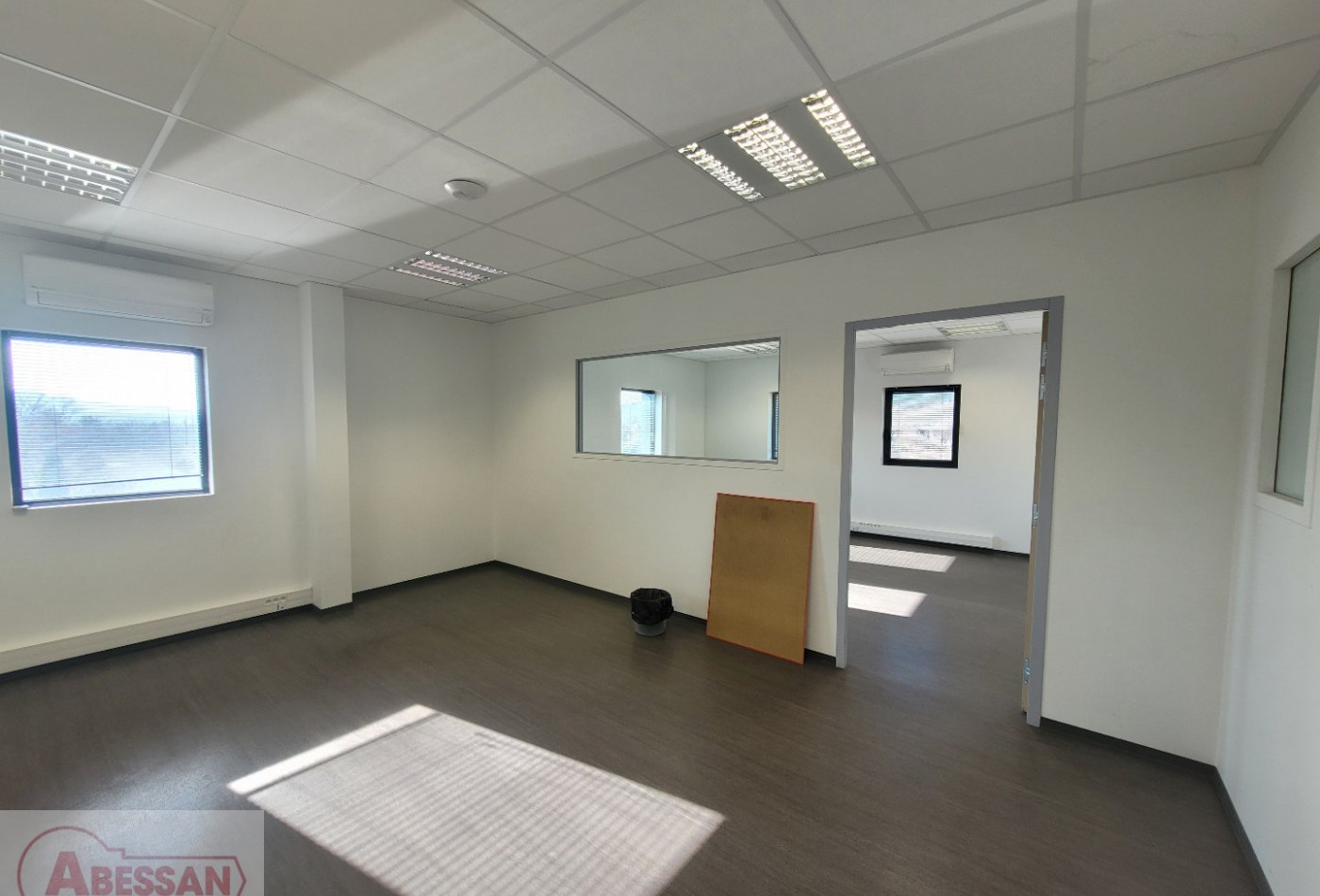 location Bureau Peyruis - Photo 8