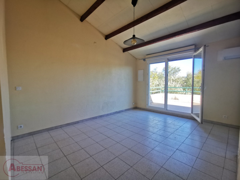 location Appartement Nimes - Photo 3