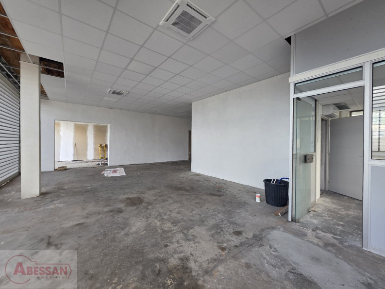 location Bâtiment Saint Christol Les Ales - Photo 3