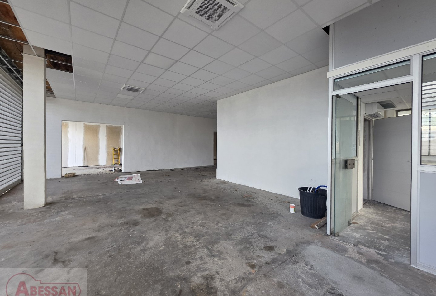 location Bâtiment Saint Christol Les Ales - Photo 3