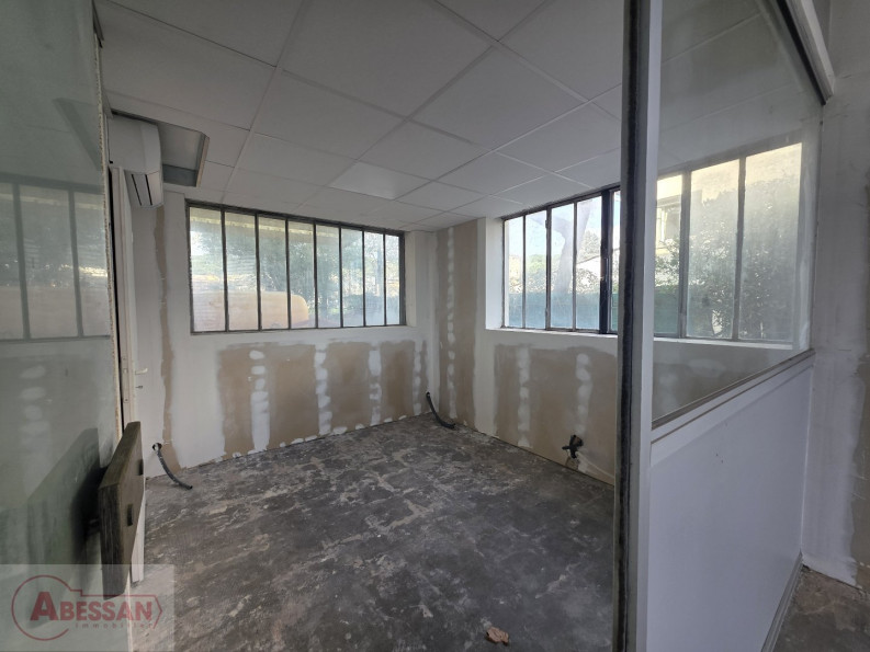 location Bâtiment Saint Christol Les Ales - Photo 4