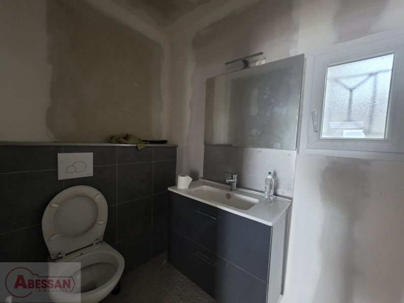 location Bâtiment Saint Christol Les Ales - Photo 9