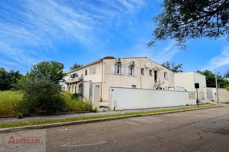 vente Locaux d'activité Nimes - Photo 1