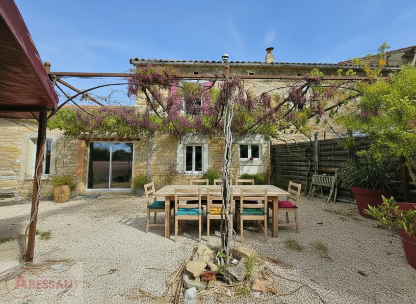 vente Ensemble immobilier La Calmette - Photo 1