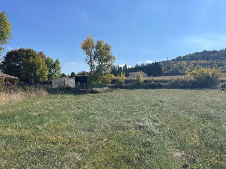 vente Terrain constructible Le Pradal - Photo 1