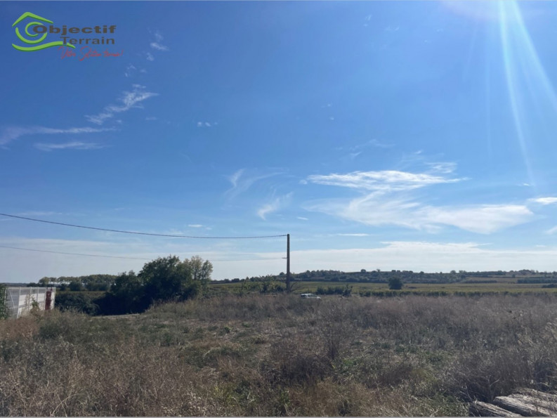 vente Terrain constructible Pouzolles - Photo 3