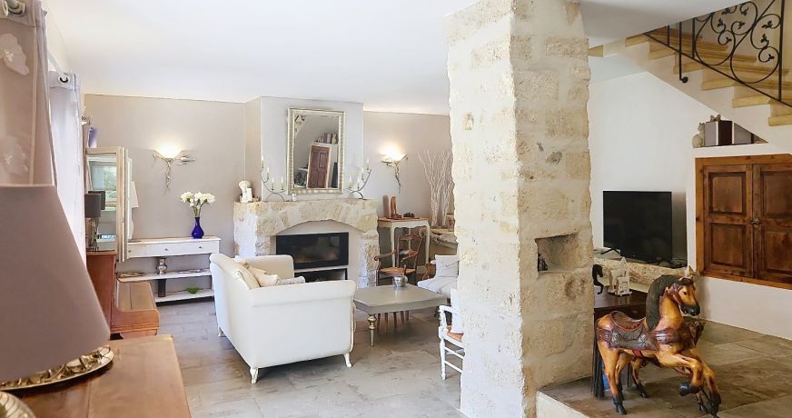 vente Mas de village Montpellier