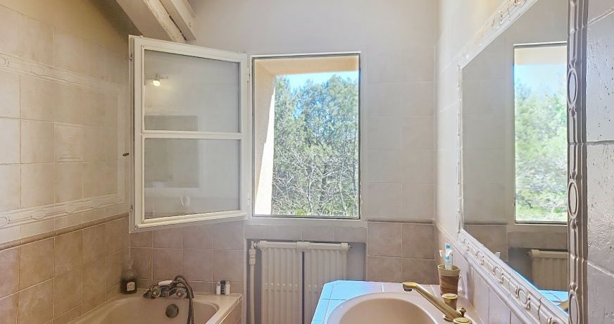 vente Mas de village Montpellier