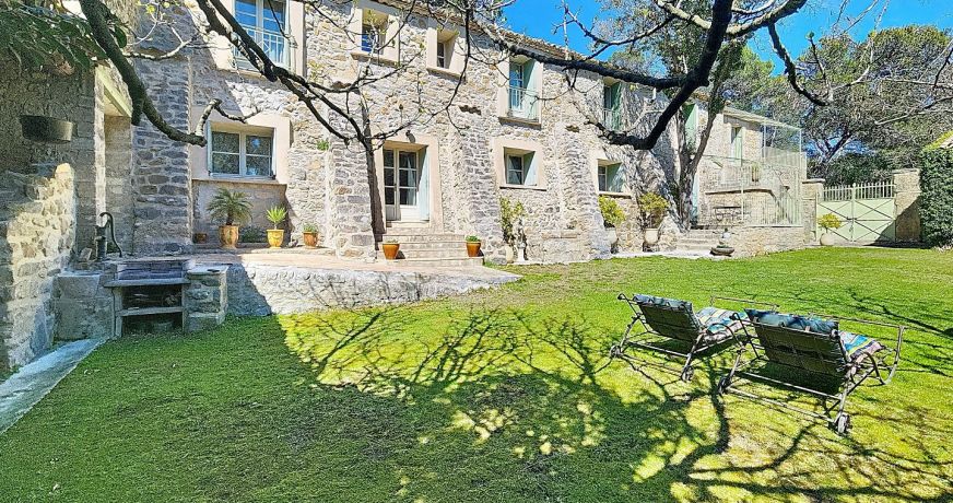 vente Mas de village Montpellier