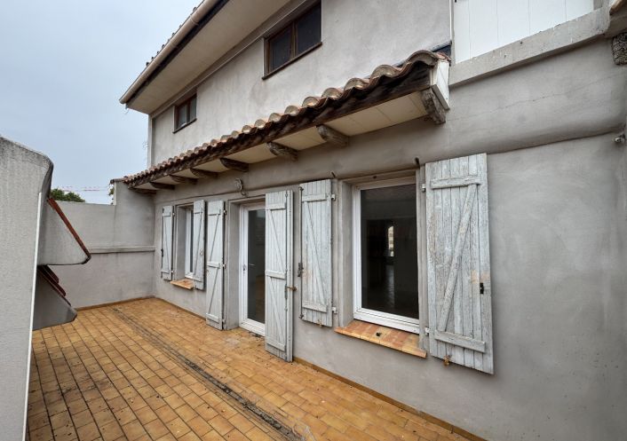 vente Ensemble immobilier Vias