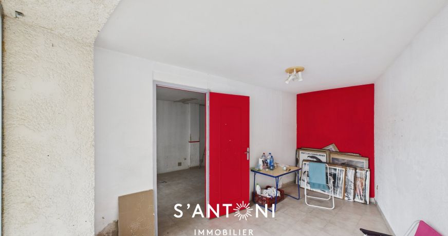 vente Ensemble immobilier Vias