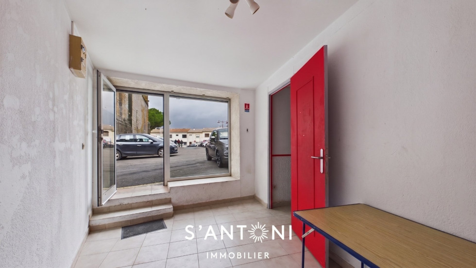 vente Local commercial Vias - Photo 1