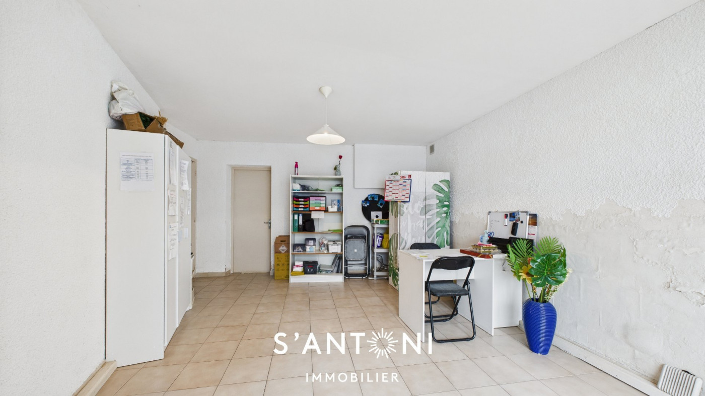 vente Local commercial Vias - Photo 2