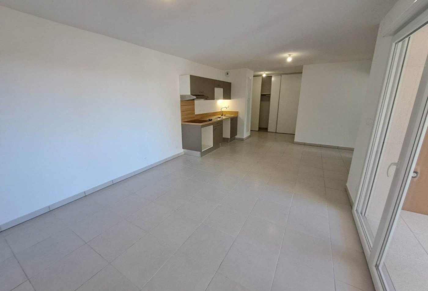 location Appartement Vias - Photo 3