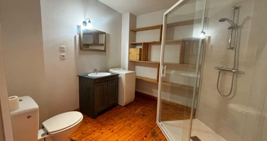 location Appartement Vias