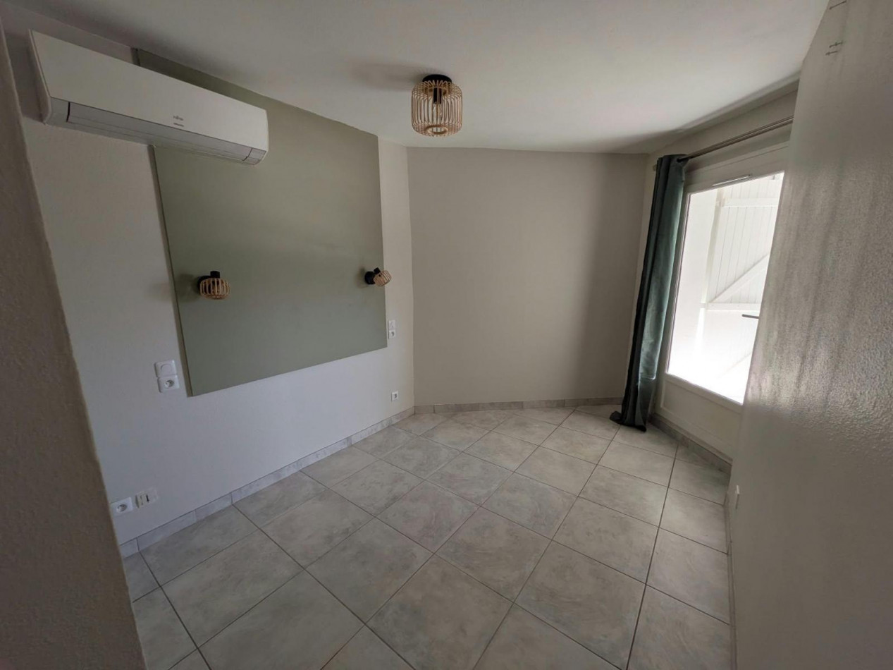 location Appartement Vias - Photo 4