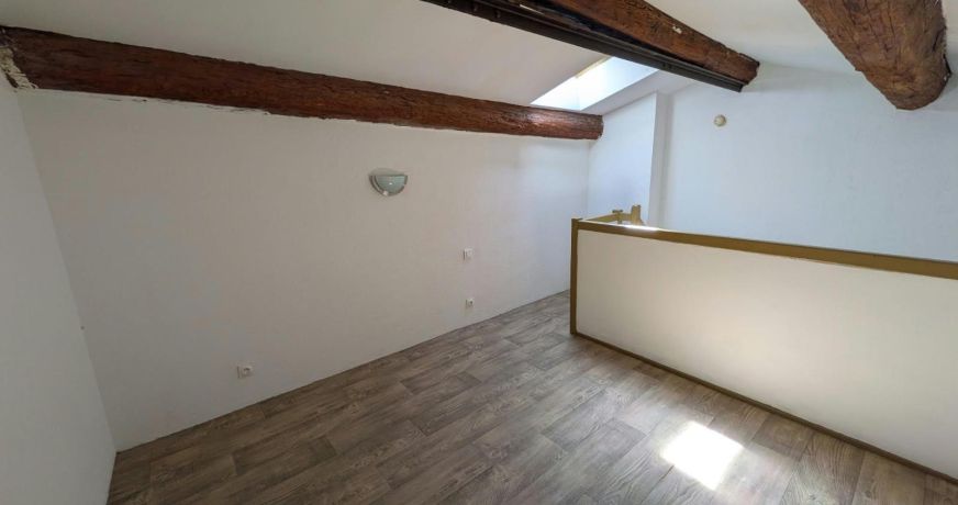 location Appartement Vias