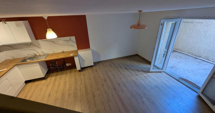 location Appartement Vias