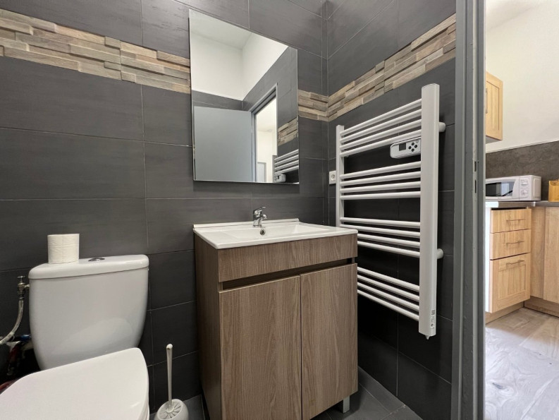 location Appartement rénové Beziers - Photo 6
