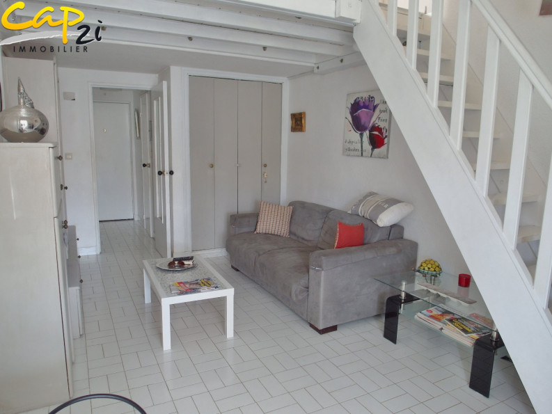en location saisonnière Appartement mezzanine Le Cap D'agde - Photo 4