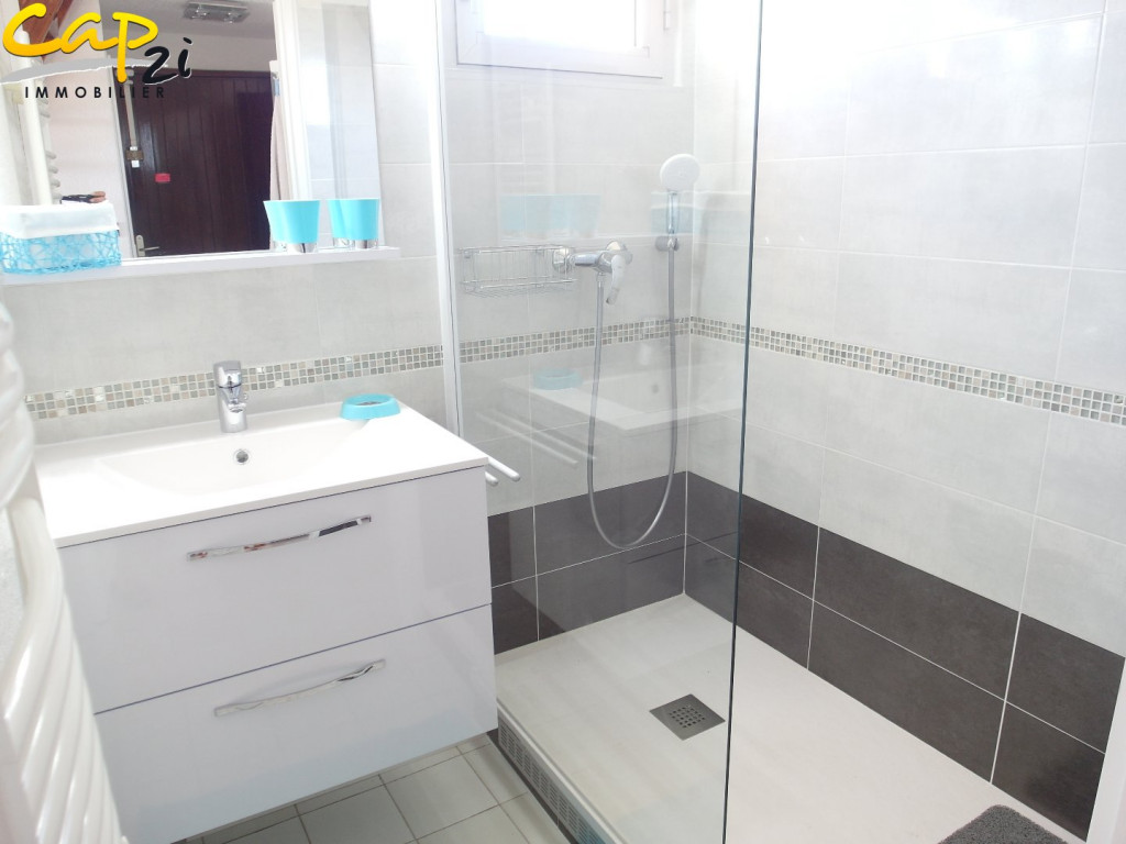 en location saisonnière Appartement mezzanine Le Cap D'agde - Photo 8