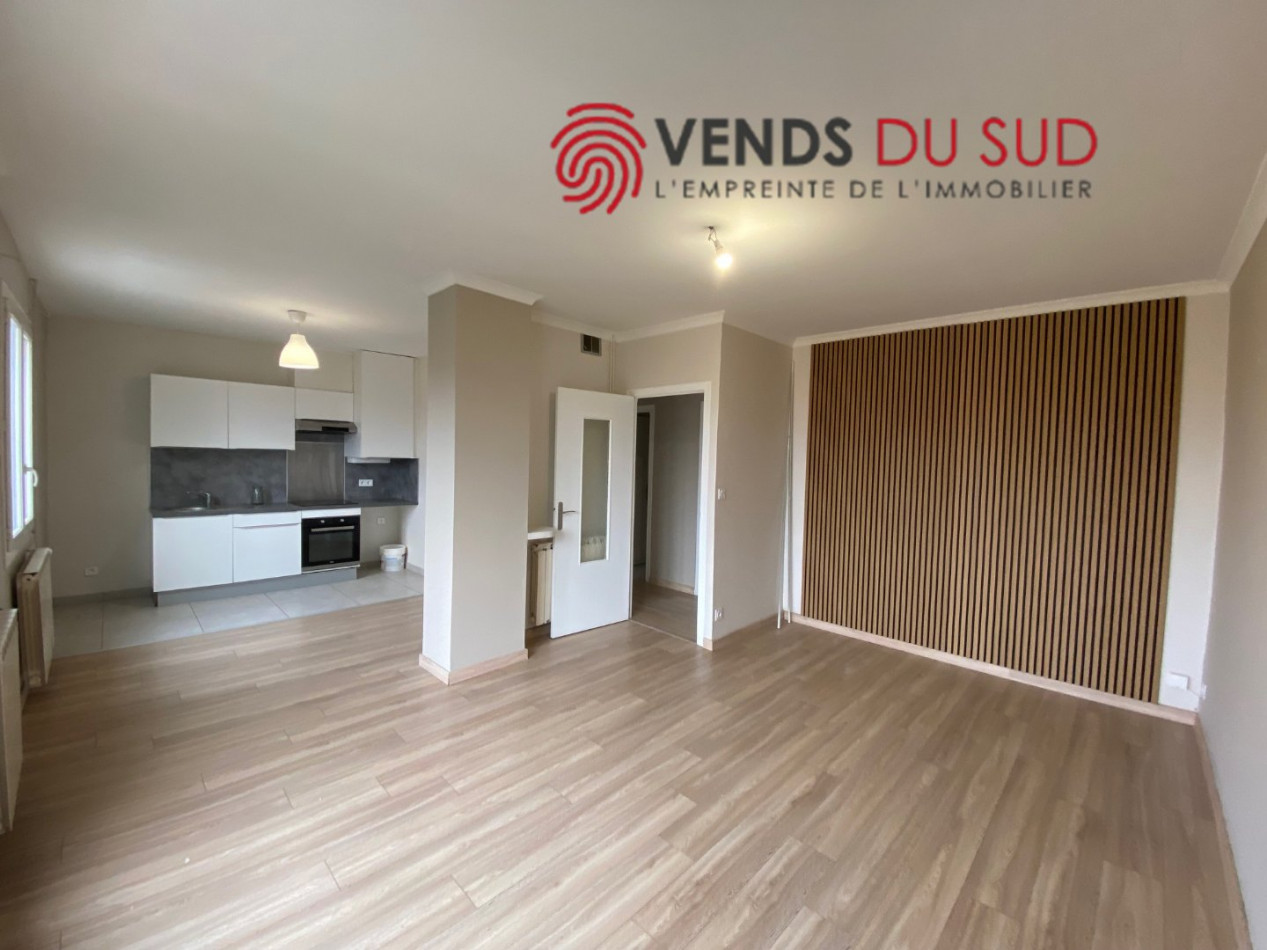 location Appartement rénové Beziers - Photo 1
