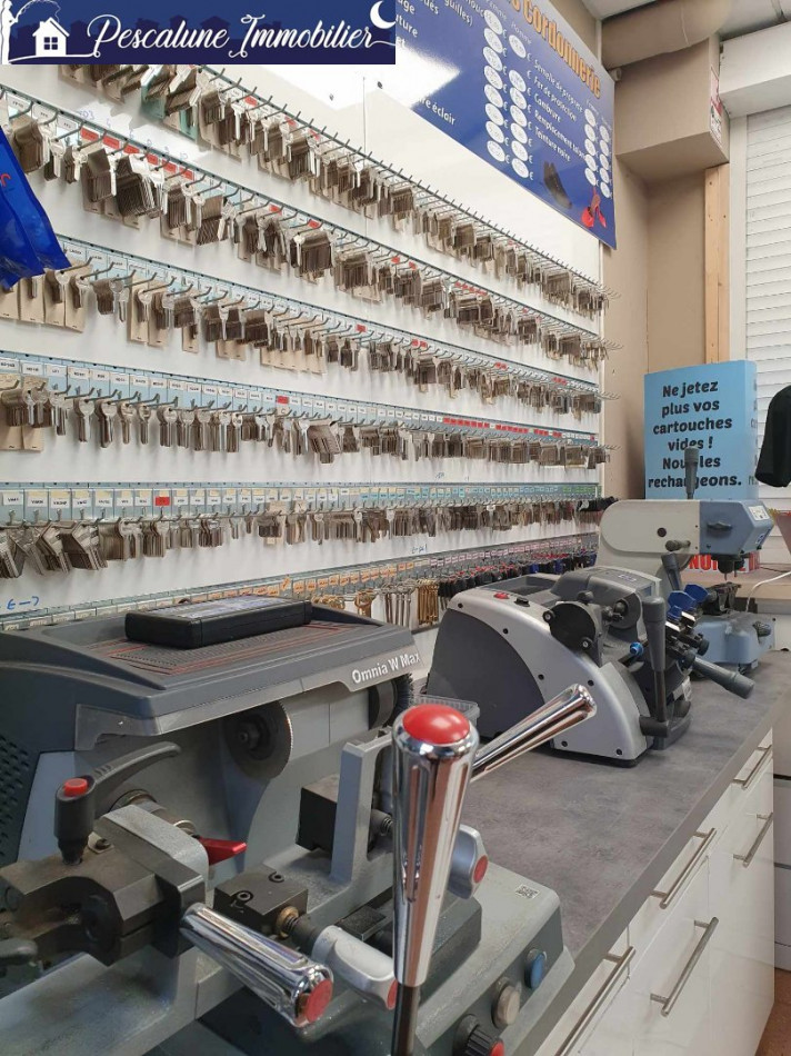 sale Chaussure   cuir   cordonnerie Lunel - Photo 2