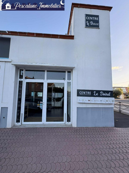 location Local commercial Lunel - Photo 1