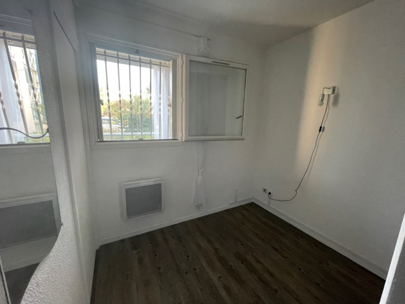 location Appartement en résidence Sete - Photo 7