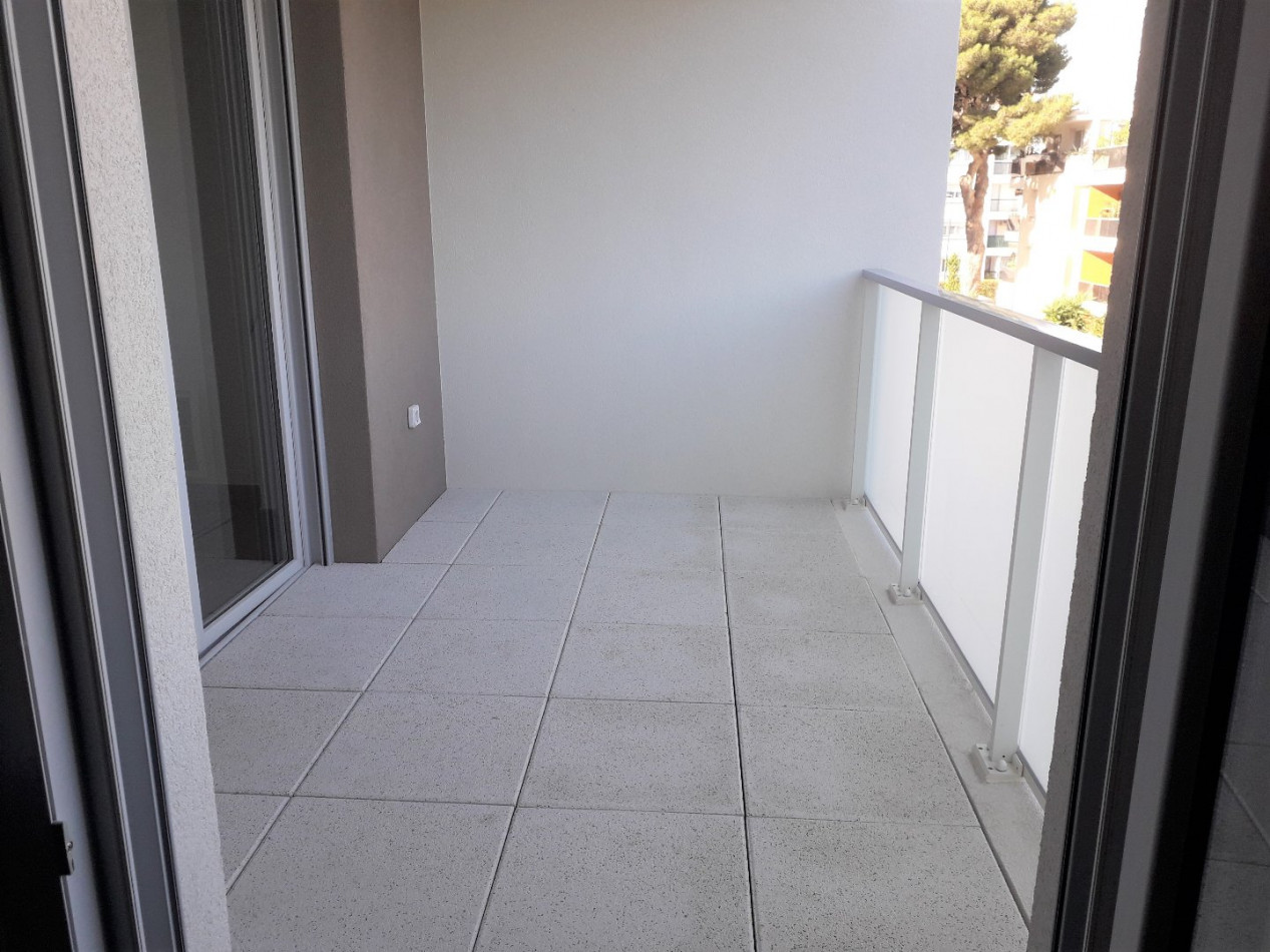 location Appartement neuf Sete - Photo 11