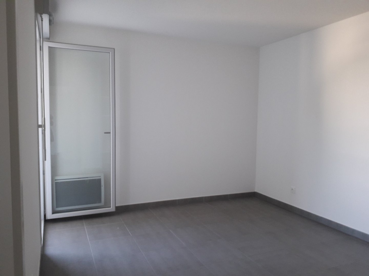location Appartement neuf Sete - Photo 10