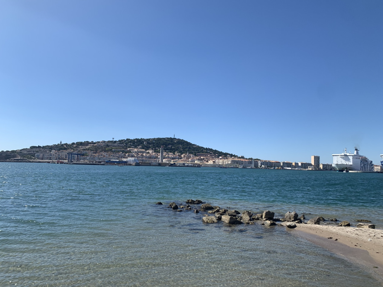 en location saisonnière Appartement Sète - Photo 18