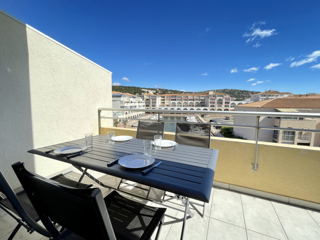 en location saisonnière Appartement Sète - Photo 9