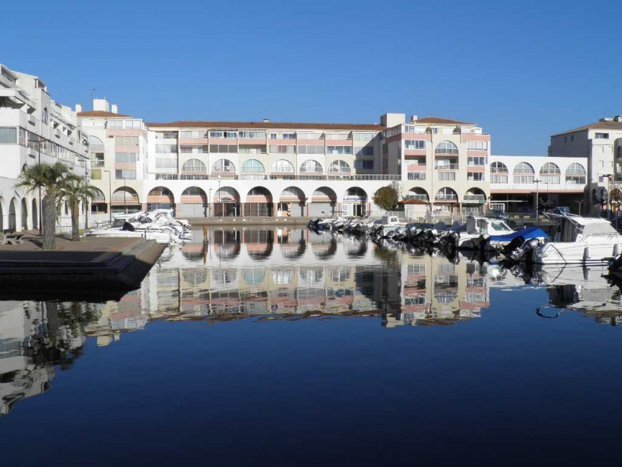 en location saisonnière Appartement Sète - Photo 9