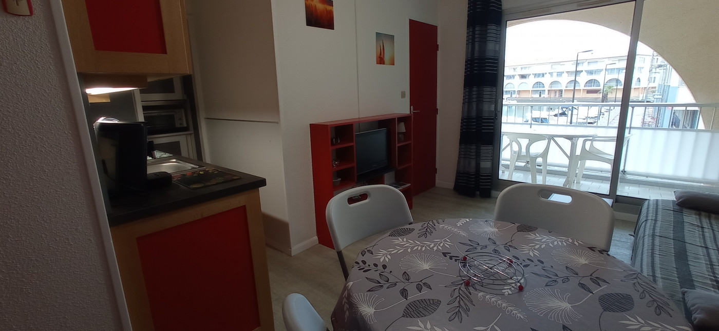 en location saisonnière Appartement Sète - Photo 9
