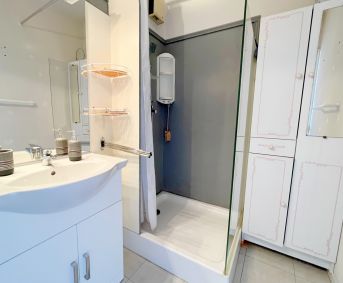 en location saisonnière Studio cabine Sète