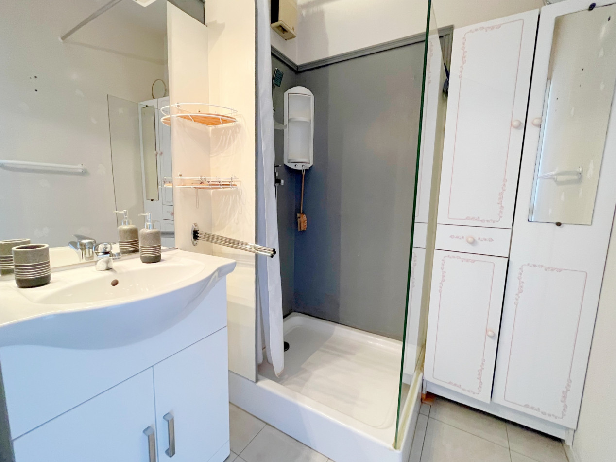 en location saisonnière Studio cabine Sète - Photo 7