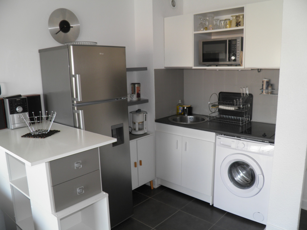 en location saisonnière Studio cabine Sète - Photo 2