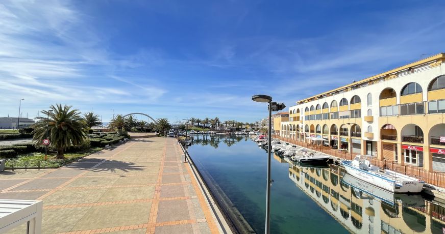 en location saisonnière Studio cabine Sète